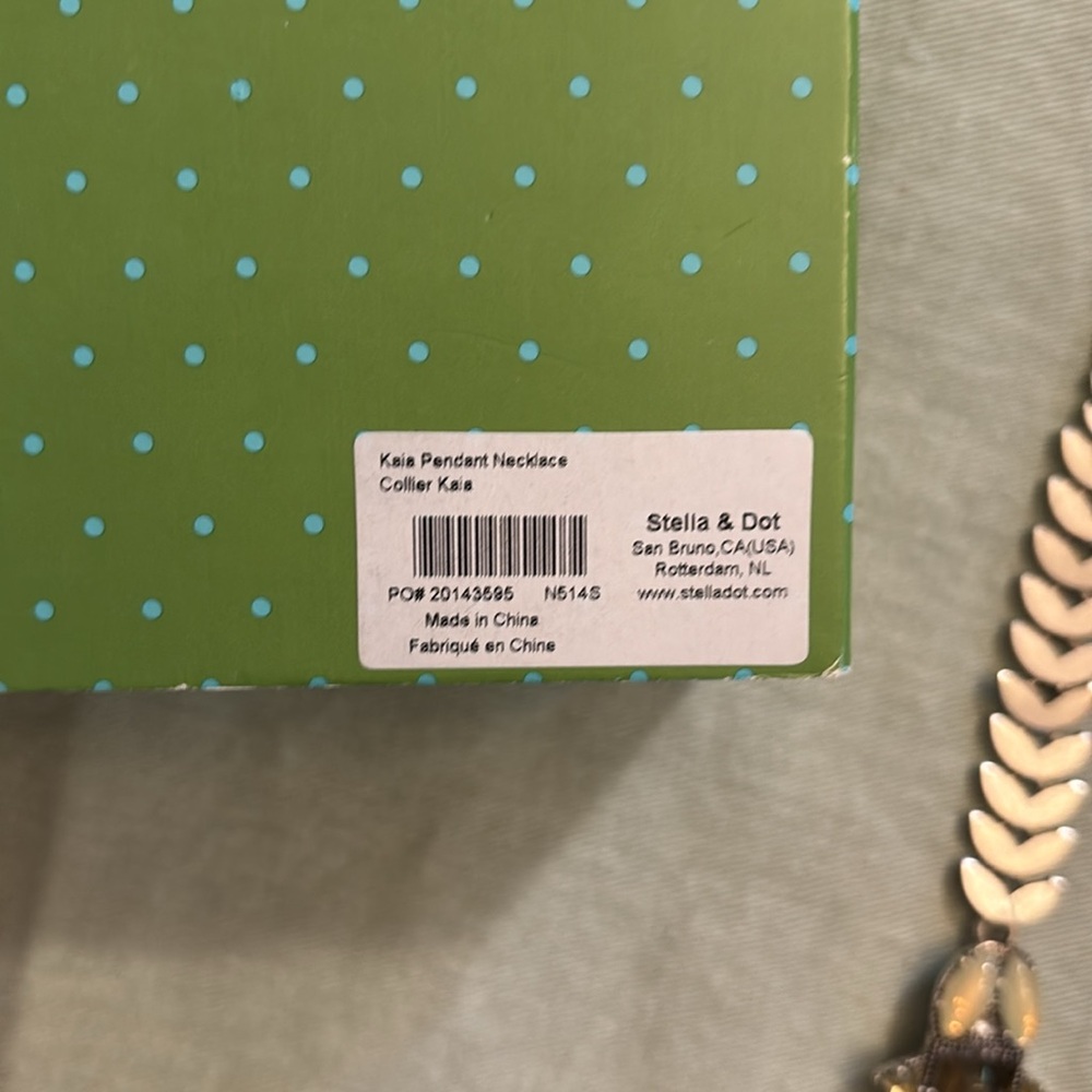 Stella & Dot Kaia Pendant Necklace - Picture 3 of 3